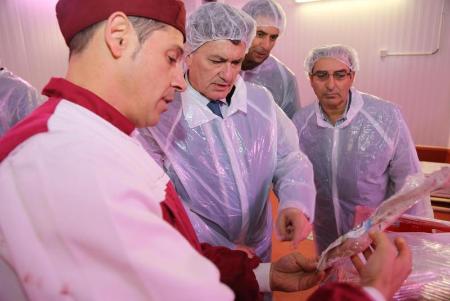 Imagen El presidente de la Diputación visita la empresa riazana Carnicas Amaro